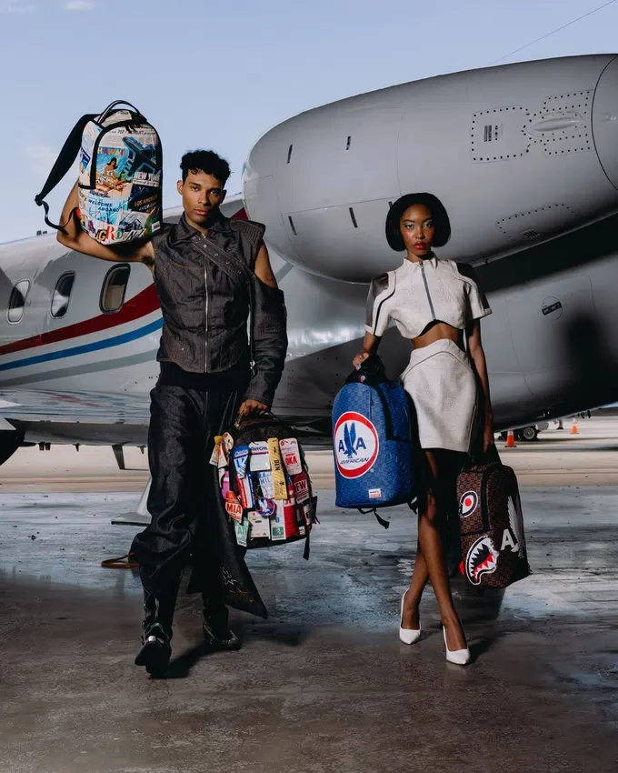 AMERICAN AIRLINES 100 YRS - Rucsacuri cu etichete pe etichete