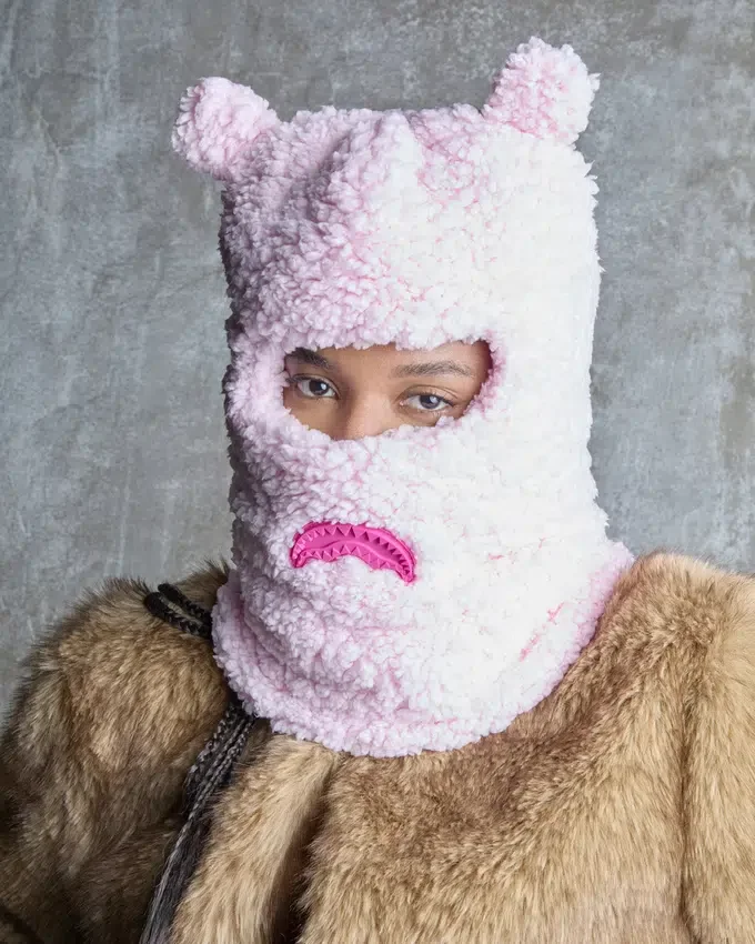 Cagula cu urechi de urs din fleece roz