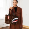 GEANTĂ DE MÂNĂ FURRR SHARKS IN PARIS Sacoșe