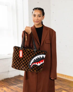 GEANTĂ DE MÂNĂ FURRR SHARKS IN PARIS Sacoșe