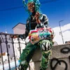 LE MONDE DES GRAFFITIS MINI GENTI DE VOIAJ