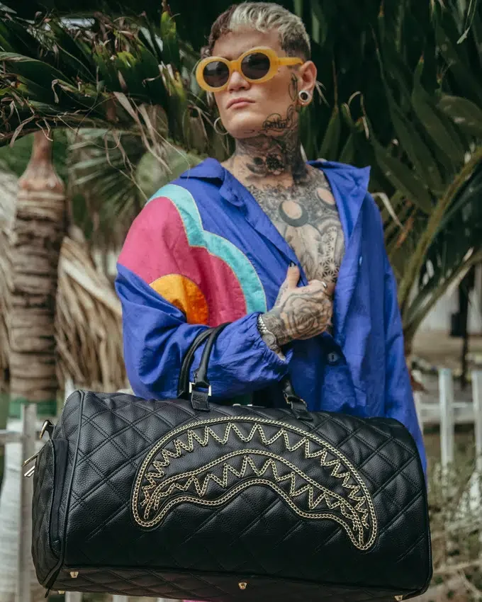 NOIR QUILT GOLD CHAIN SHARK Genți De Voiaj