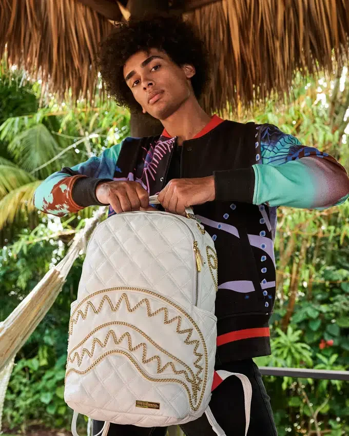 RIVIERA LE BLANC RUCSAC CU LANȚ DE AUR SHARK (DLXV)