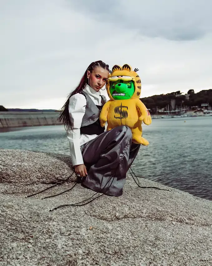 RUCSAC CU URSULEȚ DE PLUȘ GARFIELD MONEYBEAR