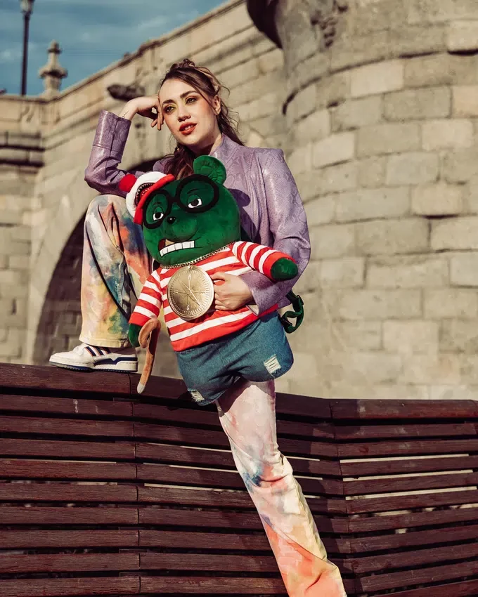 RUCSACUL CU URSULEȚ DE PLUȘ „WHERES WALDO MONEYBEAR”