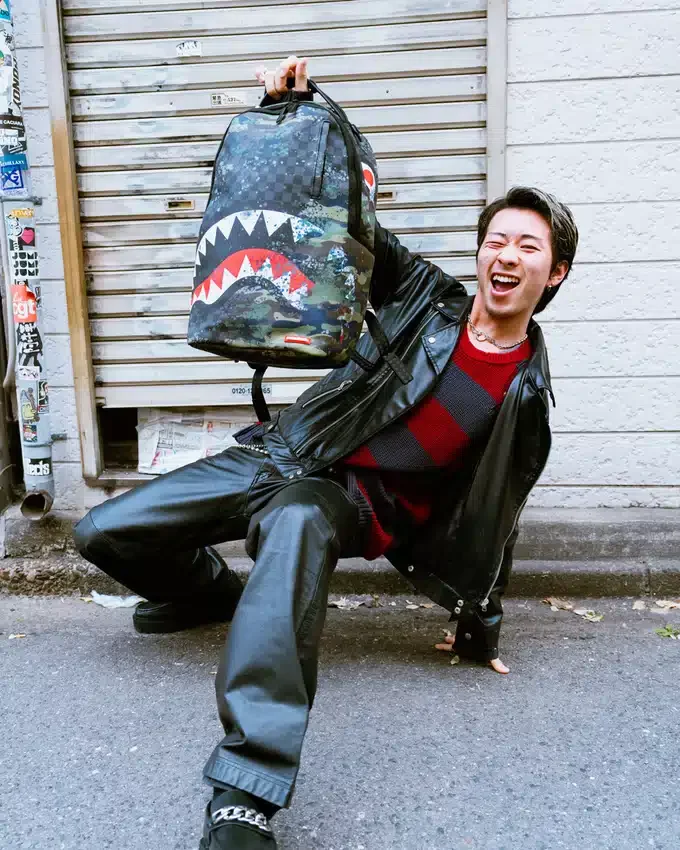 RUCSACUL DLXSV „T-REX CITY”