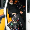 RUCSACUL MONEYBEAR CU STEAGURI INTERNAȚIONALE JAMES FIRST CLASS