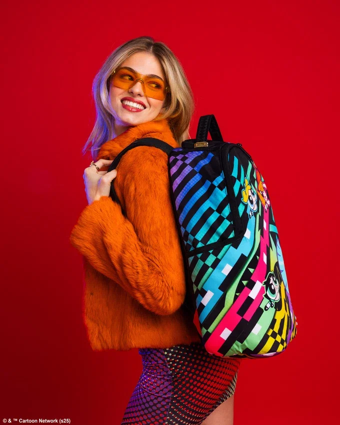 RUCSACUL „RAINBOW SMASH” CU FETE POWERPUFF