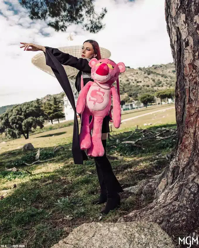 RUCSACULI PINK PANTHER „UP TO NO GOOD Teddy Bear”