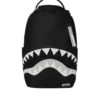 RUCSACULI SHARK CENTRAL DANGER ZONE