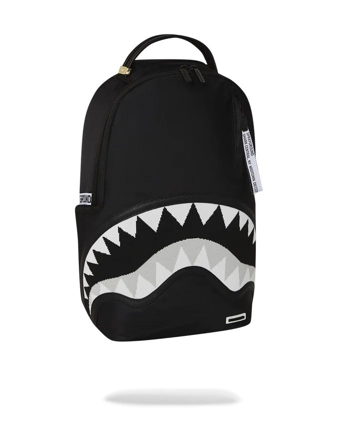 RUCSACULI SHARK CENTRAL DANGER ZONE