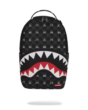 RUCSACULI SHARK MOB HIDEOUT