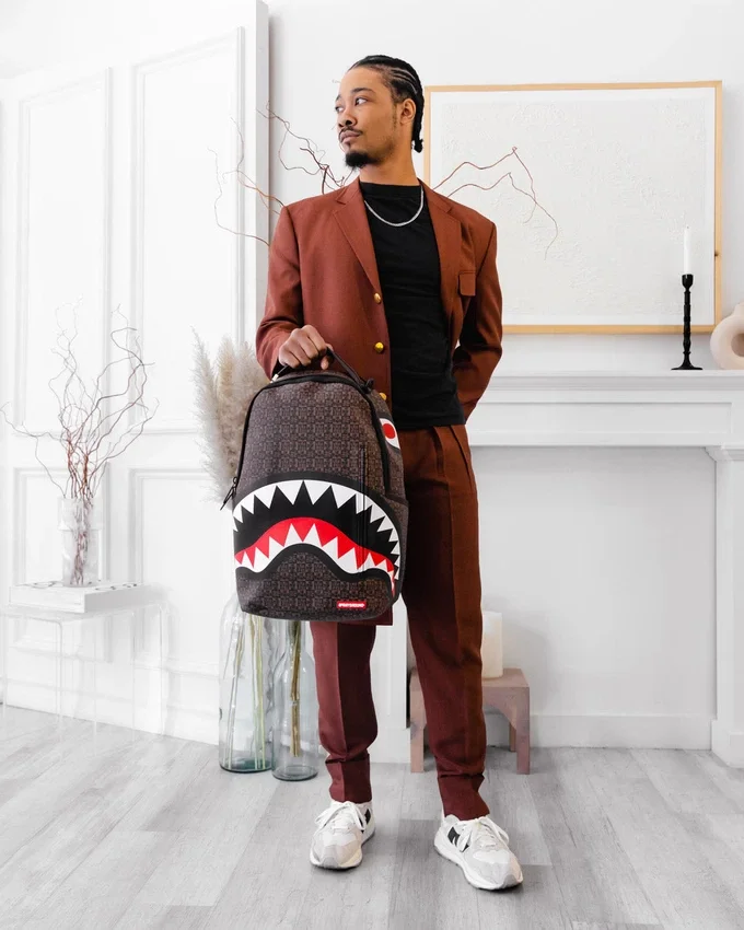 RUCSACULUI FRENZY SHARKS (DLXV)