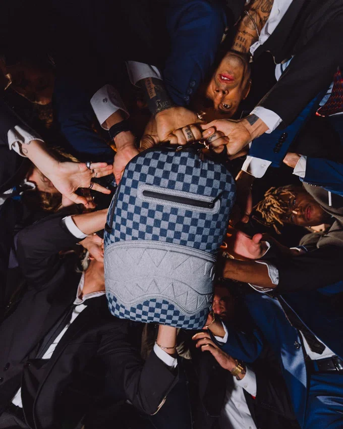 RUCSACURI „ATELIER BLEU SHARKS IN PARIS”