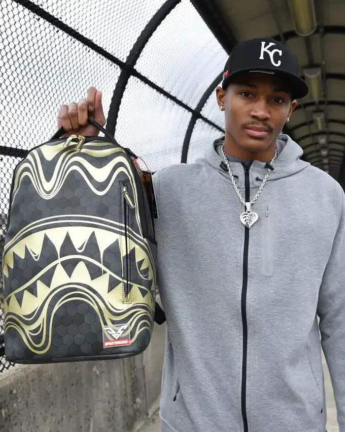 RUCSACURI HONEYCOMB ÎN COLABORARE CU DEVONTA SMITH