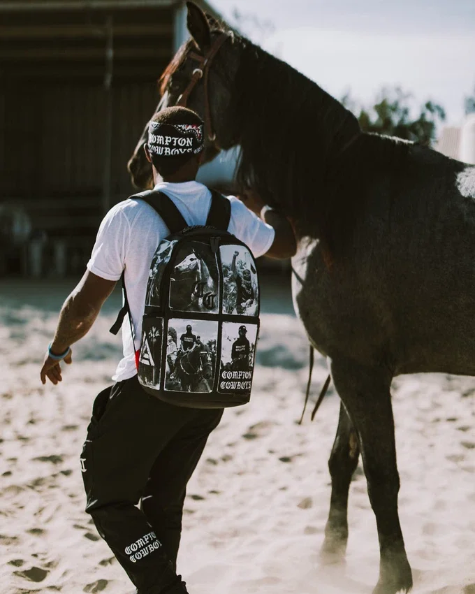 RUCSAK COMPTON COWBOYS HOME ON THE RANGE