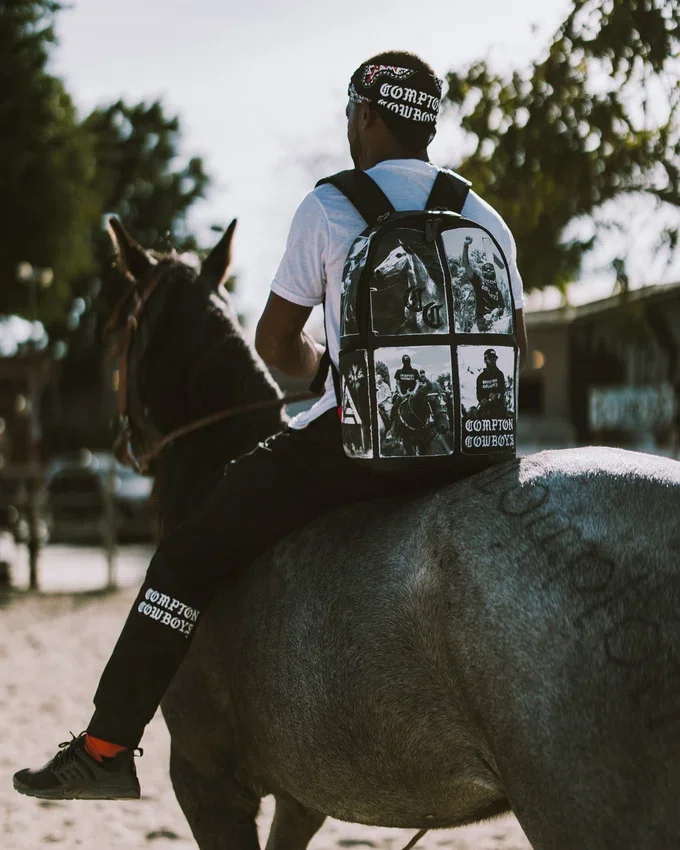 RUCSAK COMPTON COWBOYS HOME ON THE RANGE