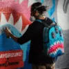 RUCSAK JORGE RODRIGUEZ THE ARTIST COLLAB DRIPS SHARKS Rucsacuri