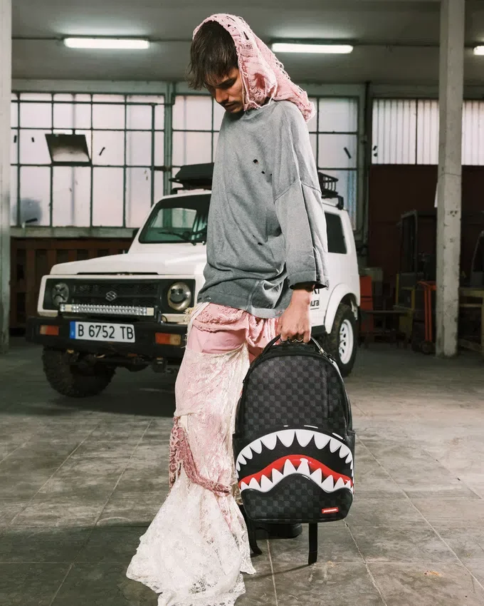 RUCSAK SHARKS IN PARIS HYPER PUFF