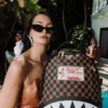 RUCSAK SHARKS IN PARIS LOST & FOUND