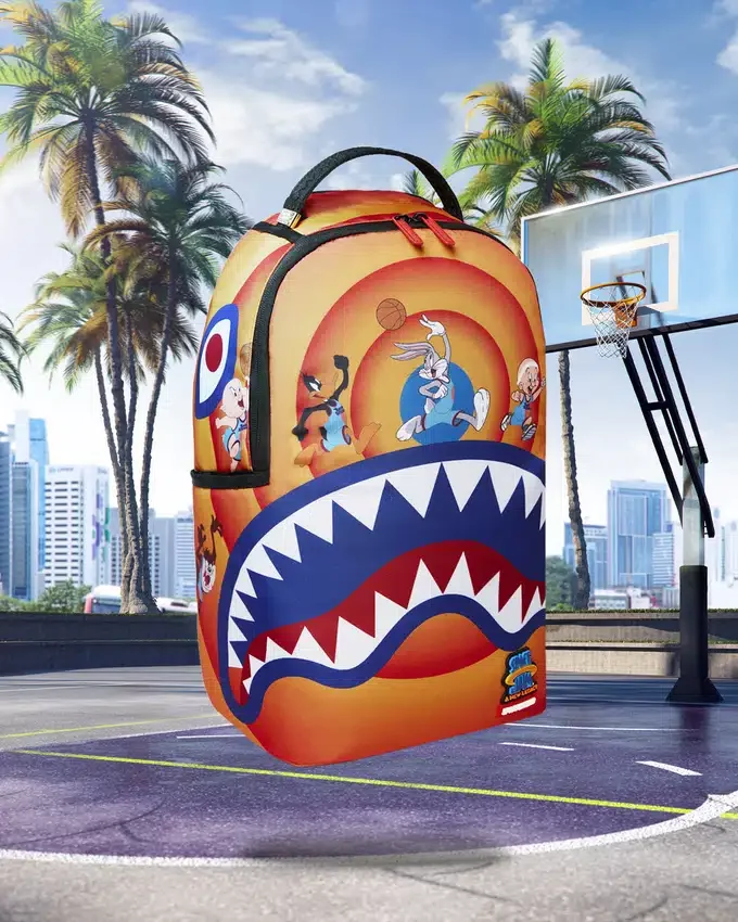 RUCSAK SPACE JAM2 Shark Dunk (DLXR)