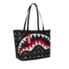 SACOȘA DE MÂNĂ SHARK MOB HIDEOUT