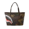 Sacoșe cu motiv de camuflaj