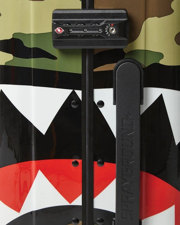 SHARKNAUTICS (Camo) Bagaje de mână 21,5”