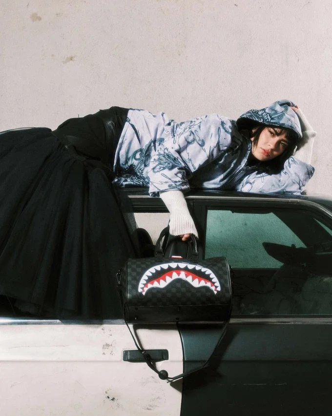 SHARKS IN PARIS – Mini Genți De Voiaj „HYPER PUFF”