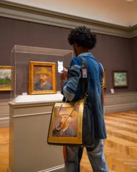 THE MET VAN GOGH FRAMED SELF-PORTRAIT Sacoșe